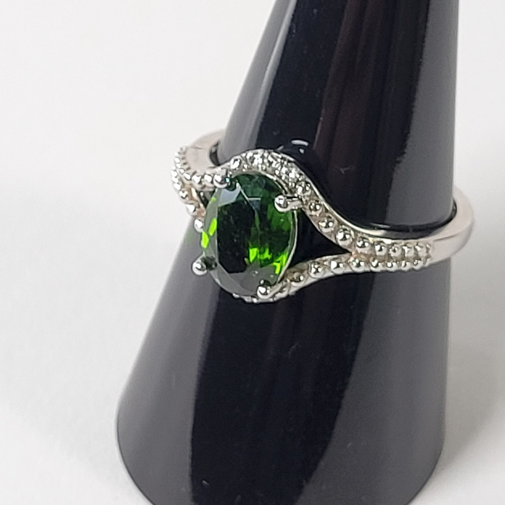 SD 925 Sterling Silver Ring Green Peridot Oval Bypass 2.99g Size 8.75